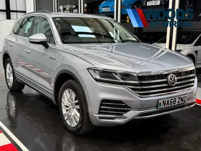 Used VW Touareg SEL 231 HP (169 kW) 2018 Silver SUV