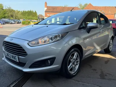 Used Ford Fiesta Zetec 125 HP (91 kW) 2013 Silver Hatchback