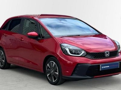Begagnad Honda Jazz Advance 122 HK (89 kW) 2025 Röd Halvkombi