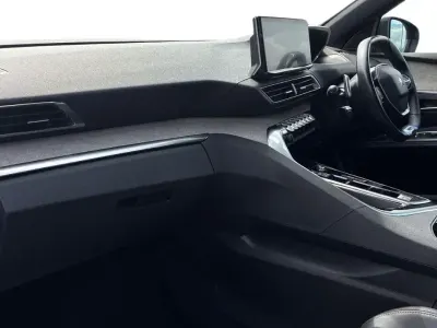 Second-hand Peugeot 3008 GT 134 CP (98 kW) 2024 Albastru SUV