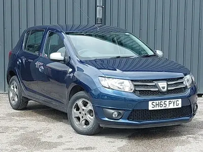 Begagnad Dacia Sandero Lauréate 90 HK (66 kW) 2015 Blå Halvkombi