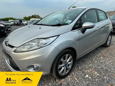 Used Ford Fiesta Zetec 2011 Silver Hatchback
