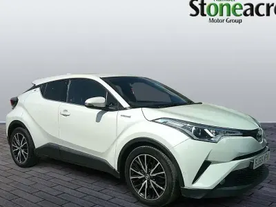 Used Toyota C-HR 122 HP (89 kW) 2017 White SUV
