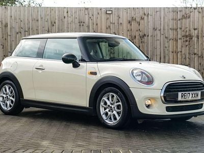 White Used 2017 Mini Cooper D Hatch Hatchback | £5,095 (Good price)