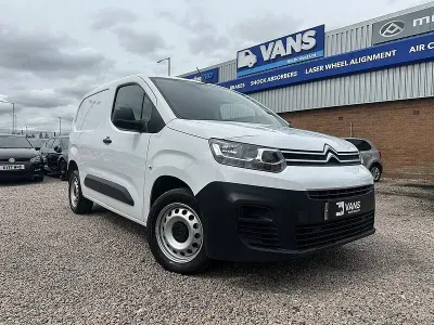 Used Citroën Berlingo 100 HP (73 kW) 2023 White MPV