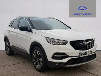 Usado Vauxhall Grandland X SRi 130 HP (95 kW) 2020 Branco SUV