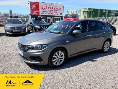 Used Fiat Tipo Easy Plus 95 HP (69 kW) 2017 Grey Hatchback