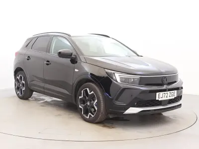 Second-hand Vauxhall Grandland X Ultimate 130 CP (95 kW) 2022 Negru SUV