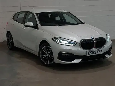 Used BMW 116 Sport Line 116 HP (85 kW) 2019 White Hatchback