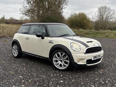 White Used 2010 Mini Cooper S Hatch Hatchback | £3,990 (Fair price)