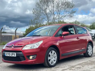 Used Citroën C4 VTR Sport 110 HP (80 kW) 2010 Red Coupe