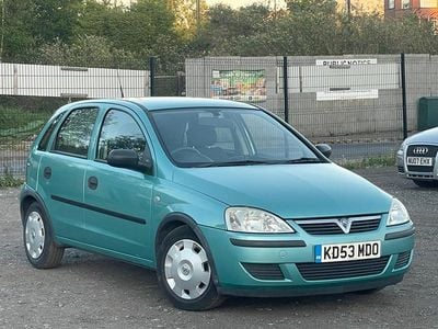 Second-hand Vauxhall Corsa 75 CP (55 kW) 2003 Argintiu Hatchback
