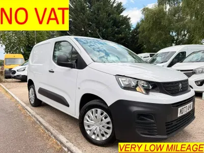 Used Peugeot Partner Premium 131 HP (96 kW) 2023 White MPV