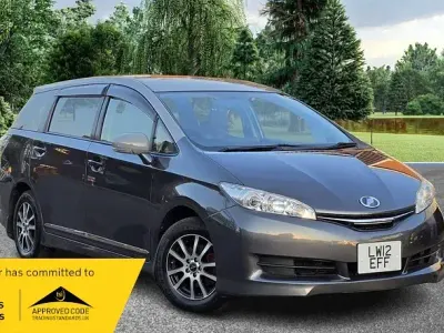 Used Toyota Verso 147 HP (108 kW) 2012 Gray MPV