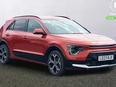 Gebraucht Kia Niro 141 PS (103 kW) 2023 Orange SUV