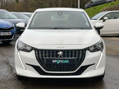 Used Peugeot 208 Active Premium 99 HP (72 kW) 2021 White Hatchback