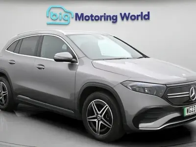 Begagnad Mercedes EQA250+ AMG line 139 kW (190 HK) 2023 Grå SUV