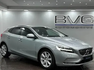 Używany Volvo V40 Inscription 150 KM (110 kW) 2019 Hatchback