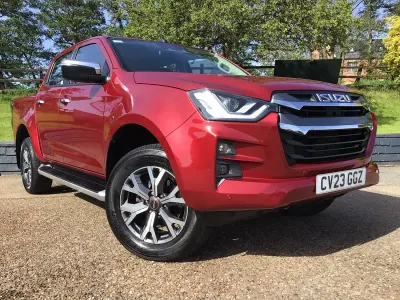 Used Isuzu D-Max 163 HP (119 kW) 2023 Red Pickup