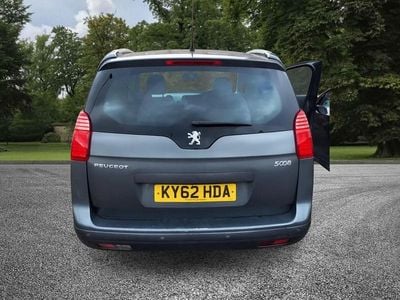 Used Peugeot 5008 Allure 163 HP (119 kW) 2012 Grey MPV
