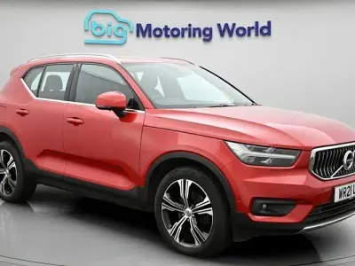 Used Volvo XC40 Inscription 197 HP (144 kW) 2021 Red SUV