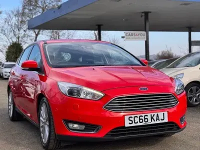Used Ford Focus Titanium X 120 HP (88 kW) 2017 Red Hatchback