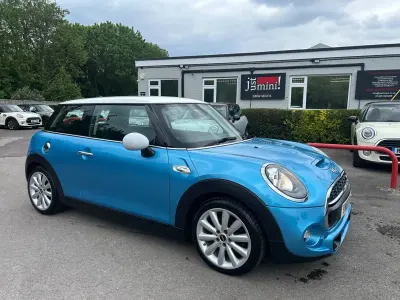 Begagnad Mini Cooper S Hatch 2015 Blå Halvkombi