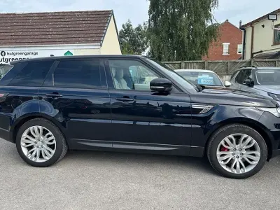 Used Land Rover Range Rover HSE 306 HP (225 kW) 2015 SUV