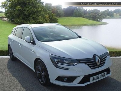 Used Renault Mégane GrandTour Signature 2018 White Estate