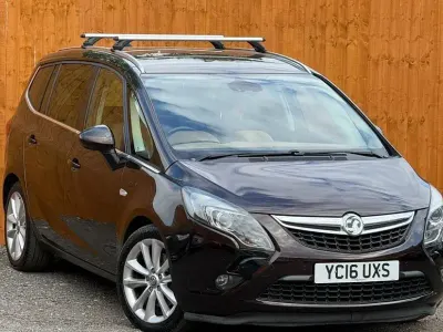 Usado Vauxhall Zafira Tourer 170 HP (125 kW) 2016 Monovolume