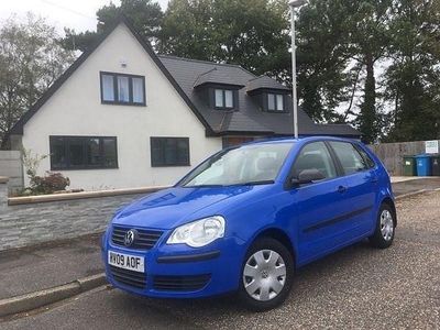 Begagnad VW Polo 2009 Blå Halvkombi