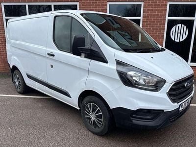 Used Ford Transit Custom 105 HP (77 kW) 2019 White Van
