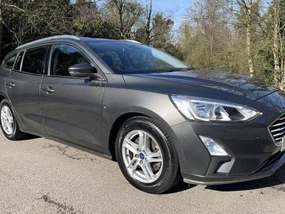 Used Ford Focus Zetec 95 HP (69 kW) 2019 Grey Estate