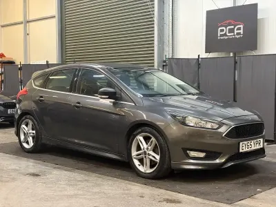 Used Ford Focus Zetec 2015 Grey Hatchback