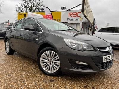 Grey Used 2016 Vauxhall Astra Excite Hatchback | £5,999 (Fair price)