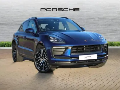 Used Porsche Macan 261 HP (191 kW) 2025 Blue SUV