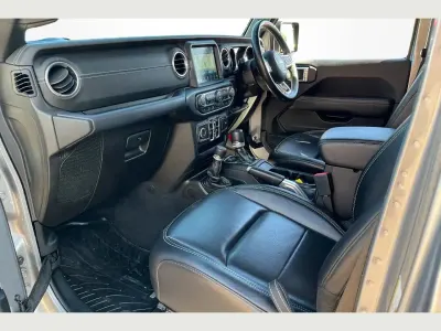 Used Jeep Wrangler Overland 268 HP (197 kW) 2019 Grey SUV