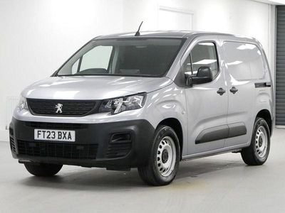 Used Peugeot E-Partner Premium 100 kW (136 HP) 2023 Grey MPV