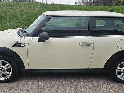White Used 2012 Mini ONE Pepper Hatchback | £3,495 (Fair price)