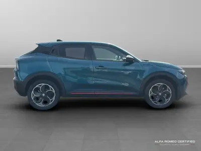 Used Alfa Romeo Junior Edizione Speciale 113 kW (154 HP) 2024 Blue SUV