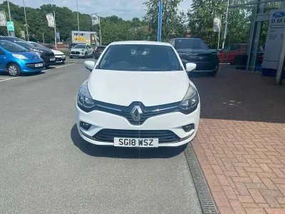 Used Renault Clio IV Dynamique 2018 White Hatchback