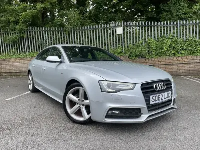 Używany Audi A5 S-Line 2012 Srebrny Coupe