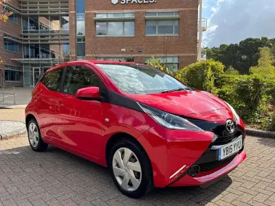 Used Toyota Aygo X-play 69 HP (50 kW) 2015 Red Hatchback