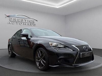 Lexus IS300h