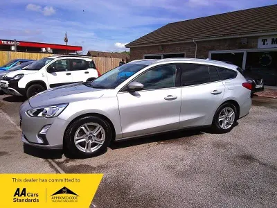 Used Ford Focus Zetec 120 HP (88 kW) 2019 Silver Estate