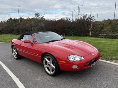 Jaguar XK8