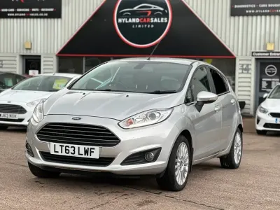 Used Ford Fiesta Titanium 100 HP (73 kW) 2013 Silver Hatchback