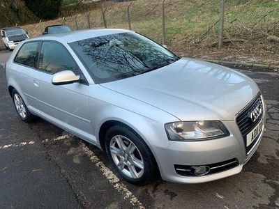 Used Audi A3 Design 105 HP (77 kW) 2011 Silver Hatchback