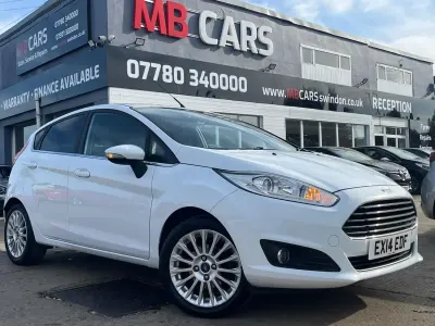 Usado Ford Fiesta Titanium 2014 Branco Citadino