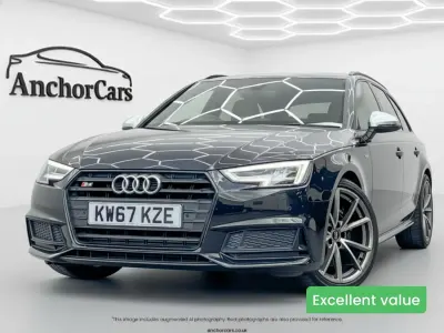Usado Audi S4 Comfort 354 HP (260 kW) 2018 Preto Carrinha